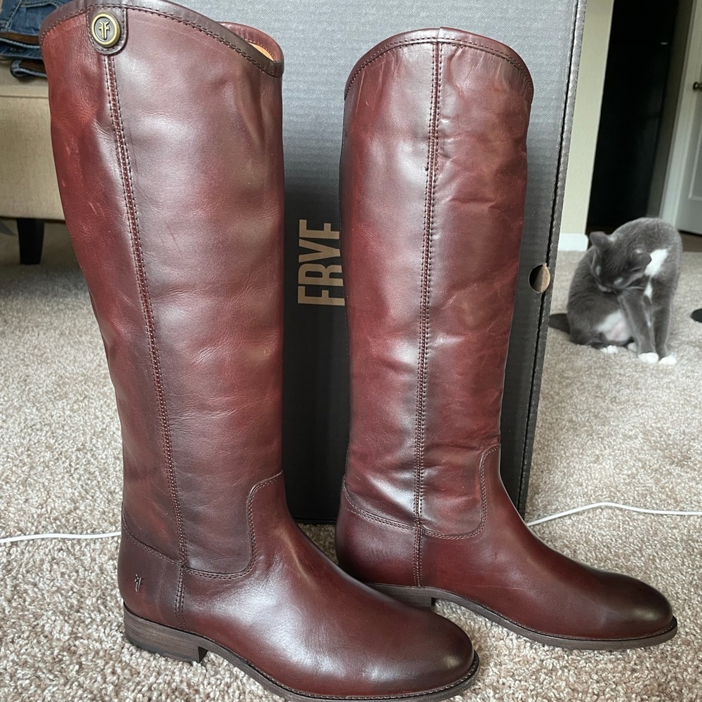 NWOT Frye Melissa Button 2! New, still in box.